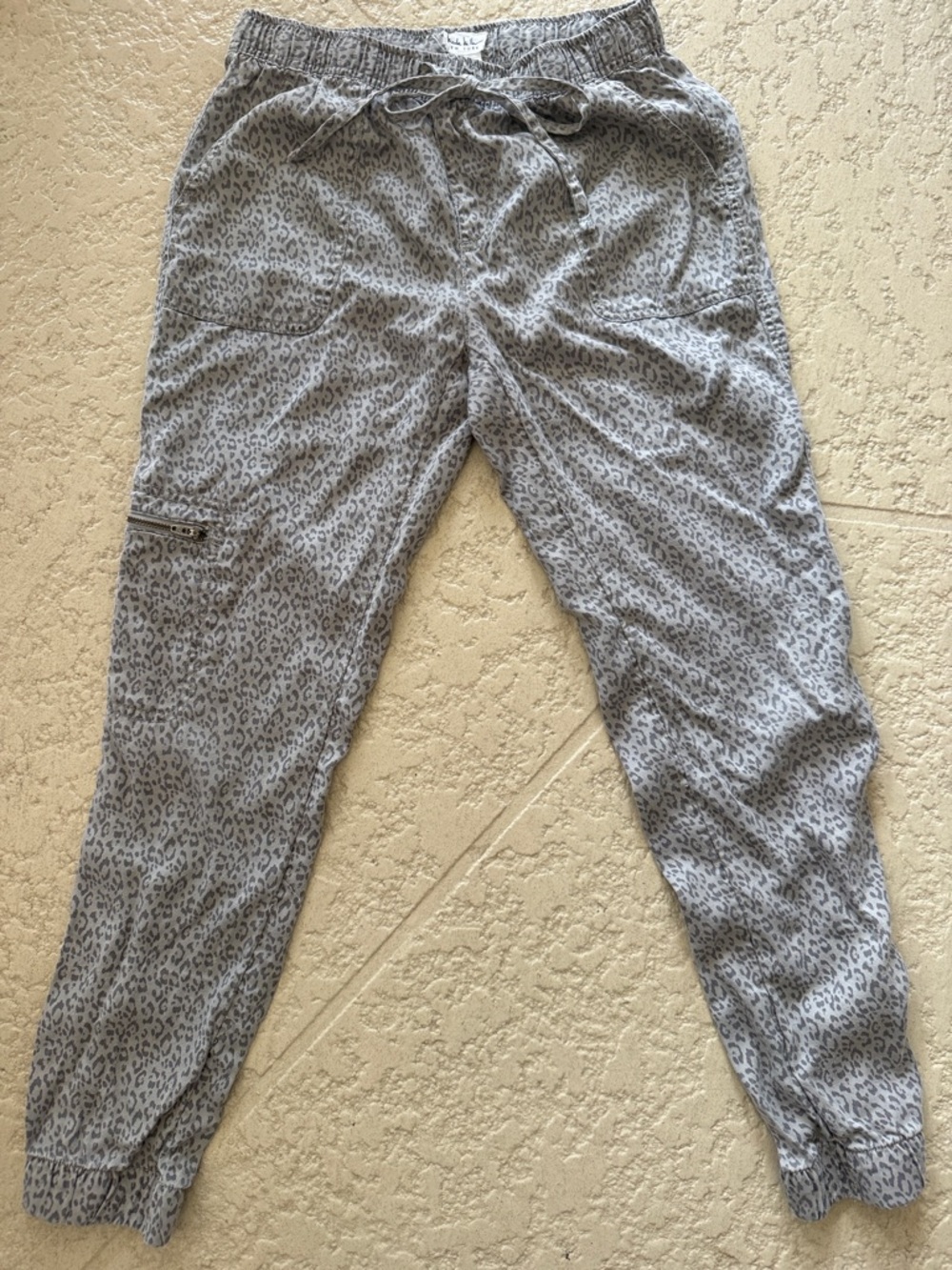 Nicole Miller Light Gray Leopard Print Drawstring Joggers